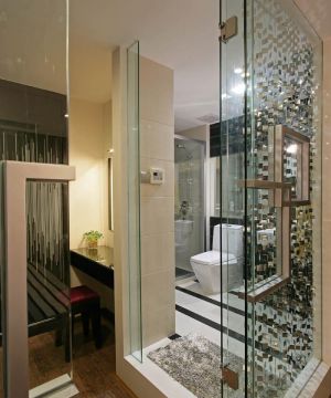 三室一厅淋浴房设计图片