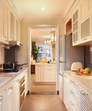 田园风格厨房白色橱柜设计效果图