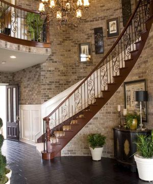 美式乡村风格别墅楼梯设计效果图