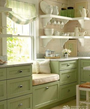 豆绿色厨房橱柜颜色装修样板间图片欣赏