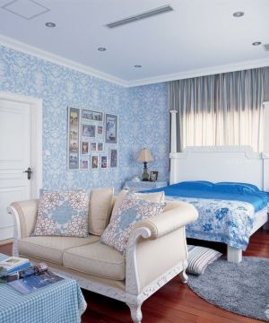 新古典主义风格大卧室背景墙壁纸图片