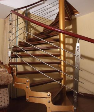 简约温馨室内阁楼楼梯不锈钢立柱设计实景图片大全