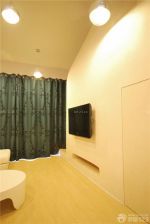 最新38平米小户型客厅影视墙图片