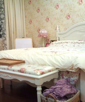 小户型卧室壁纸床设计图片大全