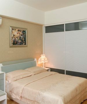 最新小清新卧室壁橱装修效果图大全