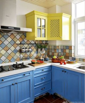 敞开式厨房橱柜颜色效果图