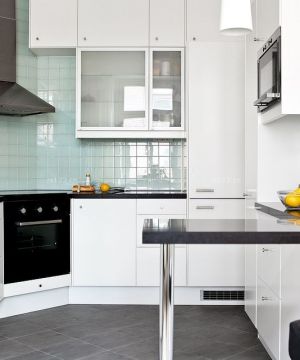 小户型厨房橱柜储物空间设计图片大全