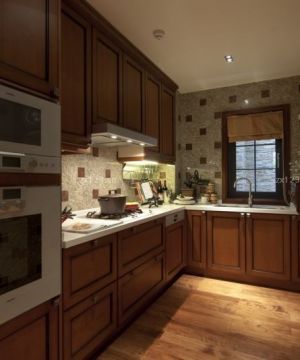 2023别墅厨房美式橱柜装修图片欣赏