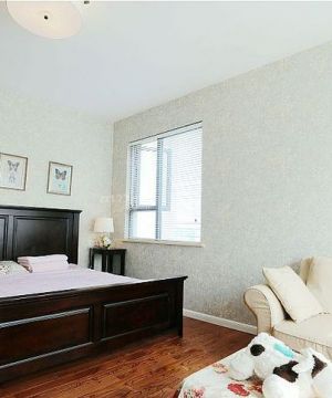 家庭起居室白色美式沙发效果图欣赏