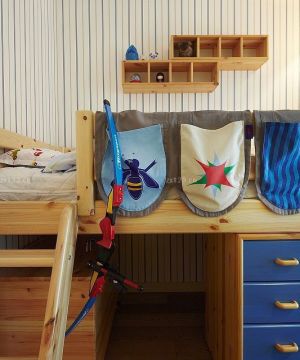 2023小空间儿童房条纹壁纸装修实景图