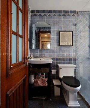 美式新古典风格家庭卫生间设计图