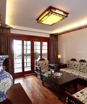 家庭中式客厅棕黄色木地板装修效果图大全