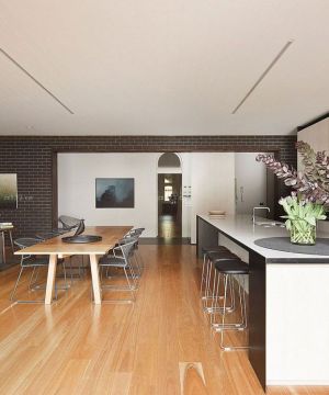 最新70平方小户型客厅餐厅厨房一体设计效果图