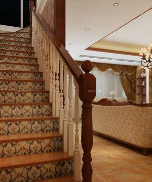 美式风格楼中楼楼梯装修实景图欣赏