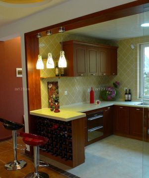 最新传统中式开放式厨房玻璃隔断设计效果图欣赏