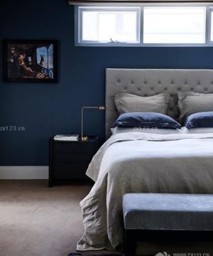 2023地中海风格卧室深蓝色墙面床头柜图片大全