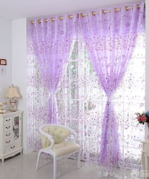 2023最新温馨小客厅紫色窗帘装修图片