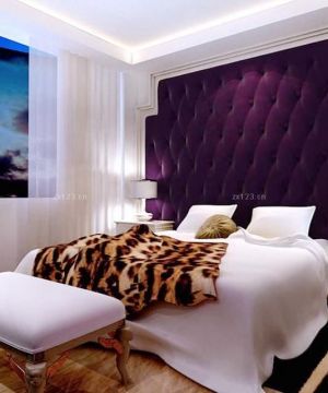 大型酒店客房布艺软包墙面设计图片