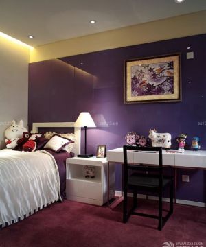 2023最新家庭室内紫色墙面效果图片