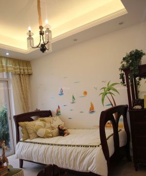 最新小美式风格卧室实木儿童床摆放图片