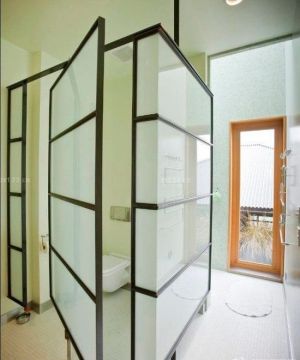 创意磨砂玻璃隔断墙面浴室效果图欣赏