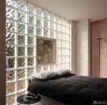 现代简约风格卧室玻璃砖墙面装修实景图