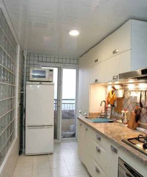 现代简约风格厨房玻璃砖墙面图片