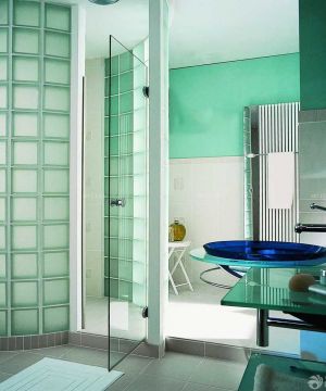 2023最新现代简约风格浴室玻璃砖墙面装修效果图