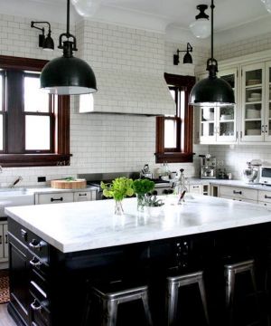 最新美式简约风格厨房橱柜瓷砖铺贴效果图