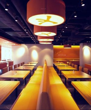 2023最新小型快餐店简约吊灯装修风格图片