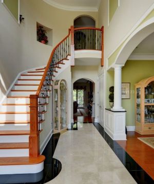 美式乡村别墅房屋楼梯设计图片欣赏
