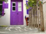 温馨美式乡村别墅紫色门装饰图片欣赏