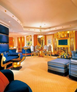 迪拜七星级酒店套房家具摆放实景图