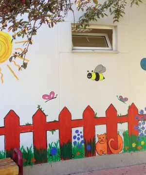 幼儿园简约墙体彩绘效果图