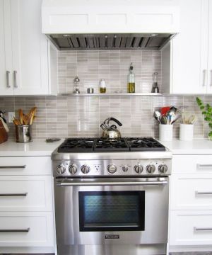 简欧风格简装小户型厨房不锈钢橱柜家庭效果图大全