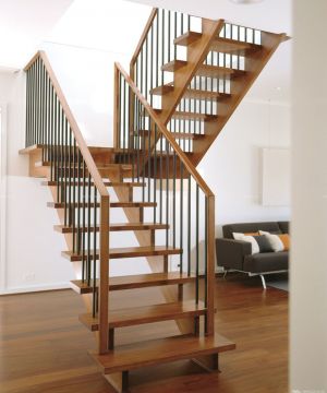现代北欧风格木制楼梯设计装修效果图欣赏
