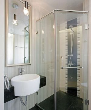 最新70平小房子卫生间淋浴房装修效果图欣赏