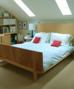 70-80平方小户型阁楼卧室装修设计图 