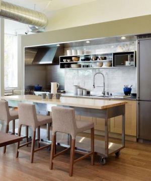 最新80平开放式厨房吧台小户型装修设计效果图