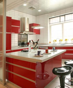 80平小户型厨房吧台装修设计效果图欣赏