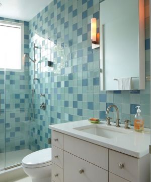 最新家装90平方小三房卫生间瓷砖装修效果图欣赏