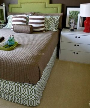最新小美式风格90平米房子卧室装修案例