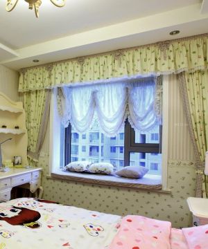 70平米卧室飘窗窗帘装修设计效果图