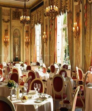 饭店室内古典欧式窗帘装修设计图