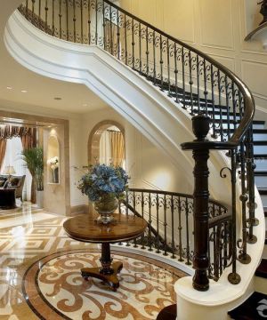 豪宅别墅室内欧式楼梯装修效果图片2023