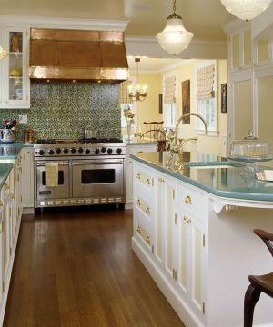 欧式室内厨房橱柜装修设计效果图欣赏