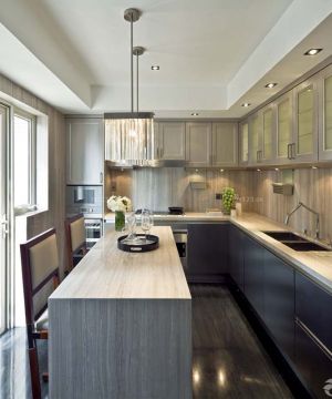最新90平方房子长方形厨房吧台装修图片大全