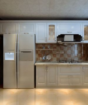 现代厨房实木橱柜装修设计效果图欣赏