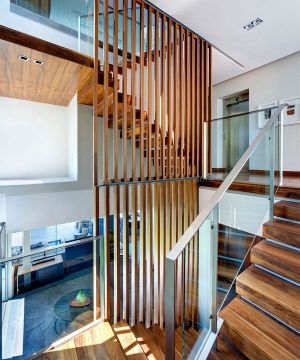 时尚复式房子实木楼梯扶手设计装修效果图欣赏
