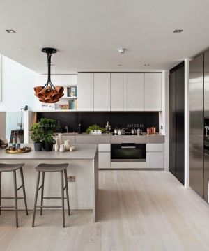 最新时尚复式房子厨房设计图片欣赏
